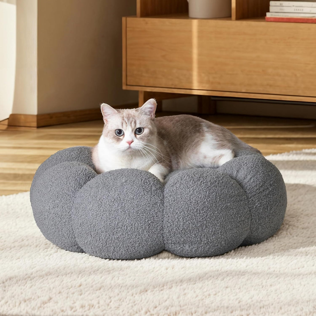 Calming Fluffy Flower Donut Pet Bed